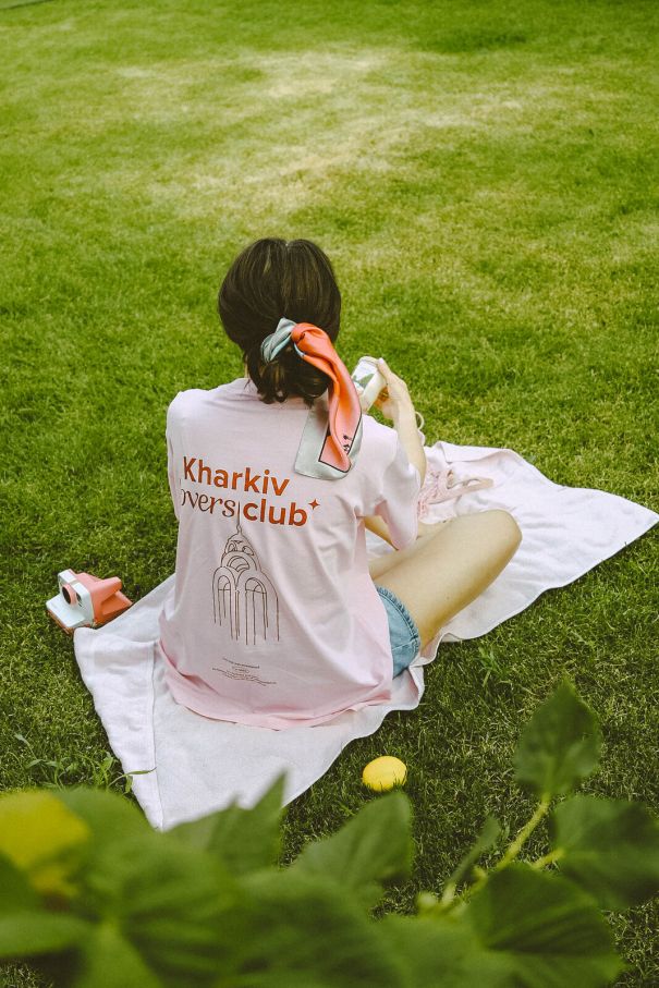 Футболка UM Store "Kharkiv  lovers club" рожева